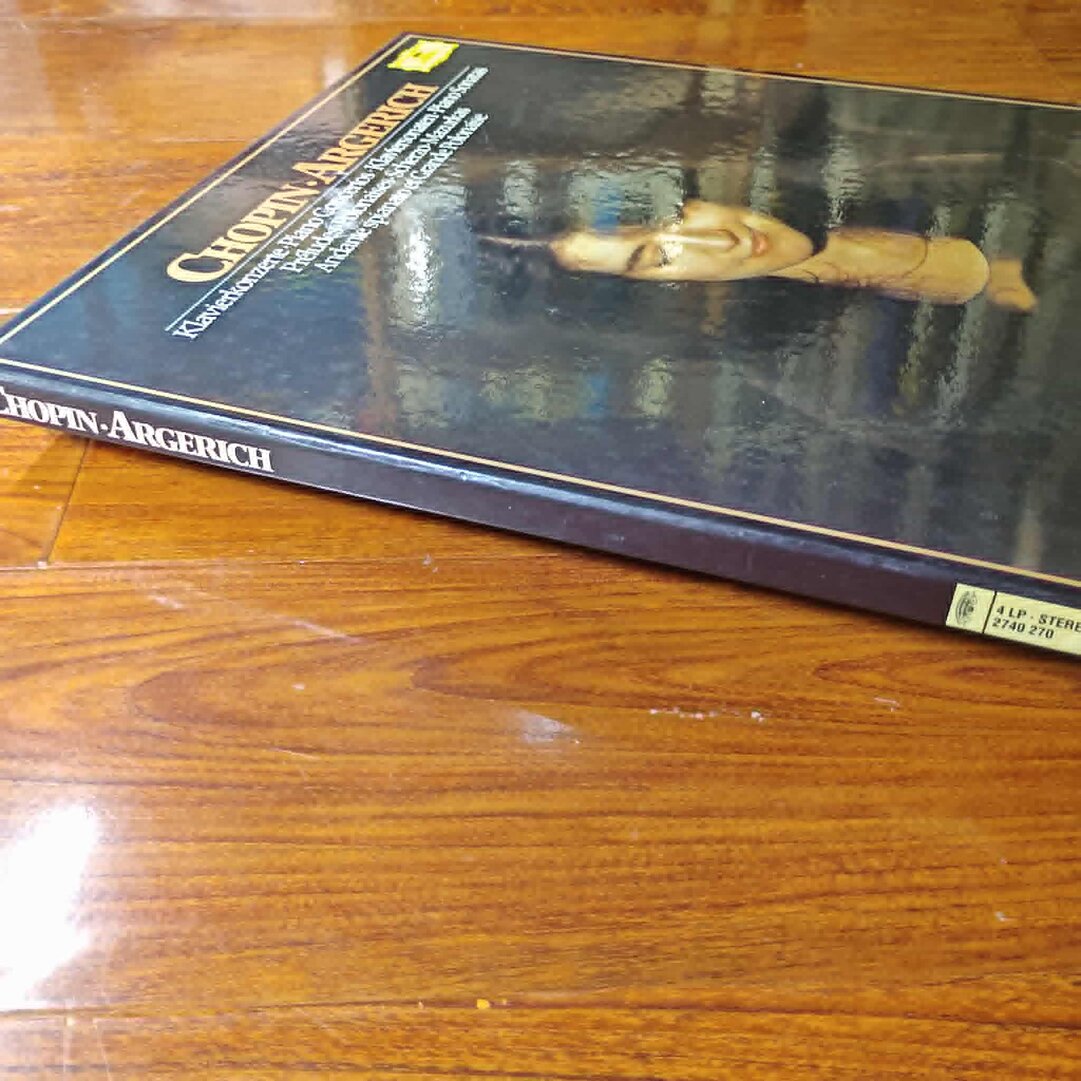 4b6bf3dc-833d-4388-b6a3-92e5836c042d.jpg