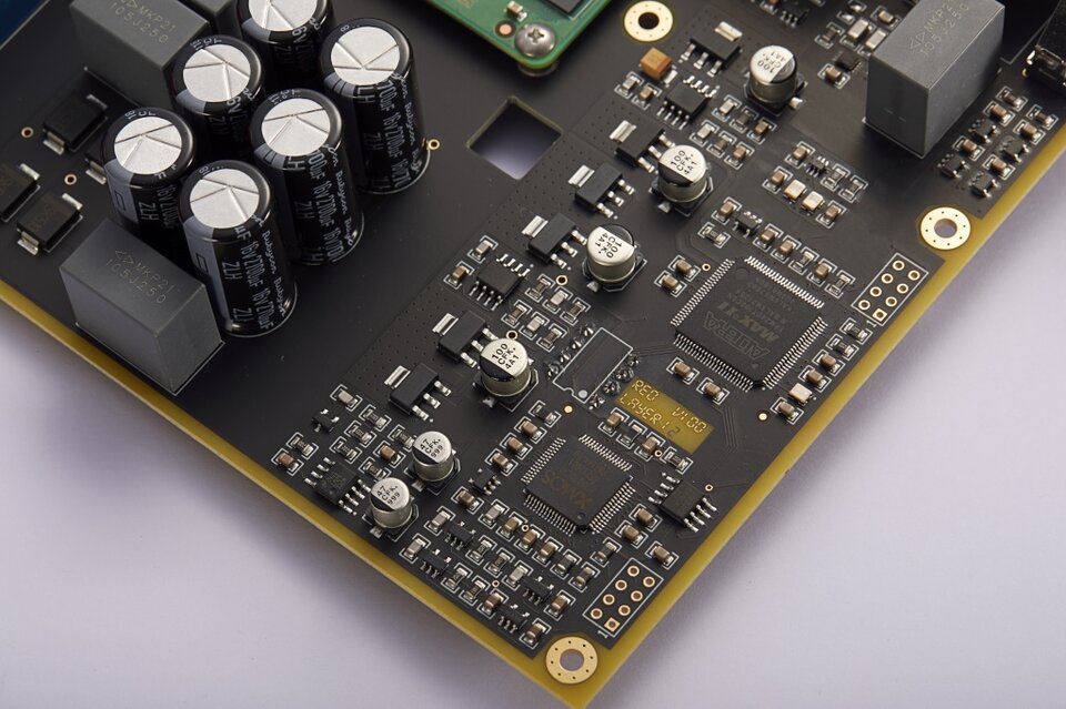 holo-audio-red-i2s-network-streamer-ddc-dsd1024-pcm768-12.jpg