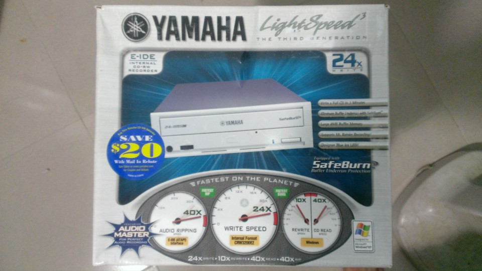 Yamaha3200.2.jpg