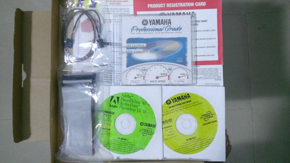 Yamaha3200.4.jpg