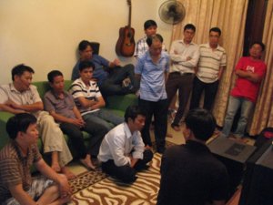 hlchip_26Jan03_ Naim.jpg