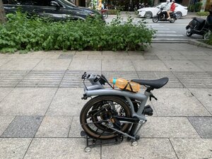 z6153788222219_024e40dc9bacd3f54686b6e0738da525.jpg