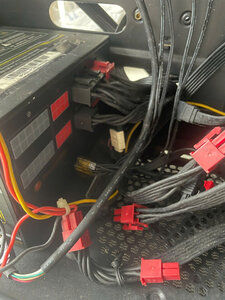 Thungmaytinh 181125 03.jpg