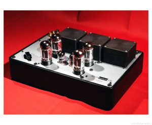 swissonor_vsop_tube_integrated_amplifier.jpg