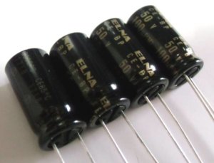 ELNA オーディオ用無極性コンデンサ RBD 50V 100uF.jpg