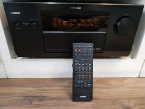 Receiver Yamaha AZ1 03.jpg