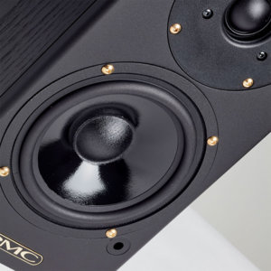 pmc-db1-gold-wbg-03 (1).jpg