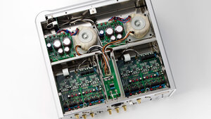 esoteric_d02_board.jpg
