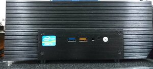 NUC 8i5 Akasa Fanless (Black).jpg