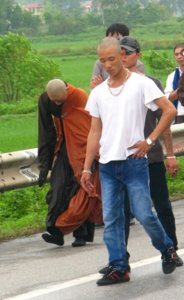 nhat-bo-nhat-bai1.jpg